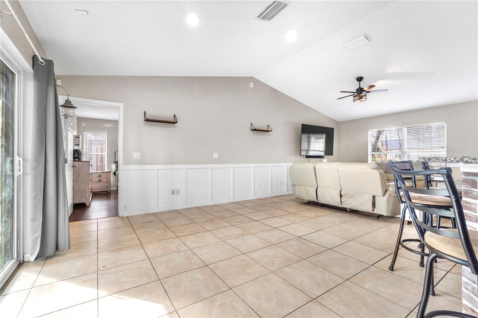 Single Family Residence at 6 ALMOND CRSE, OCALA, photo 12 of 45