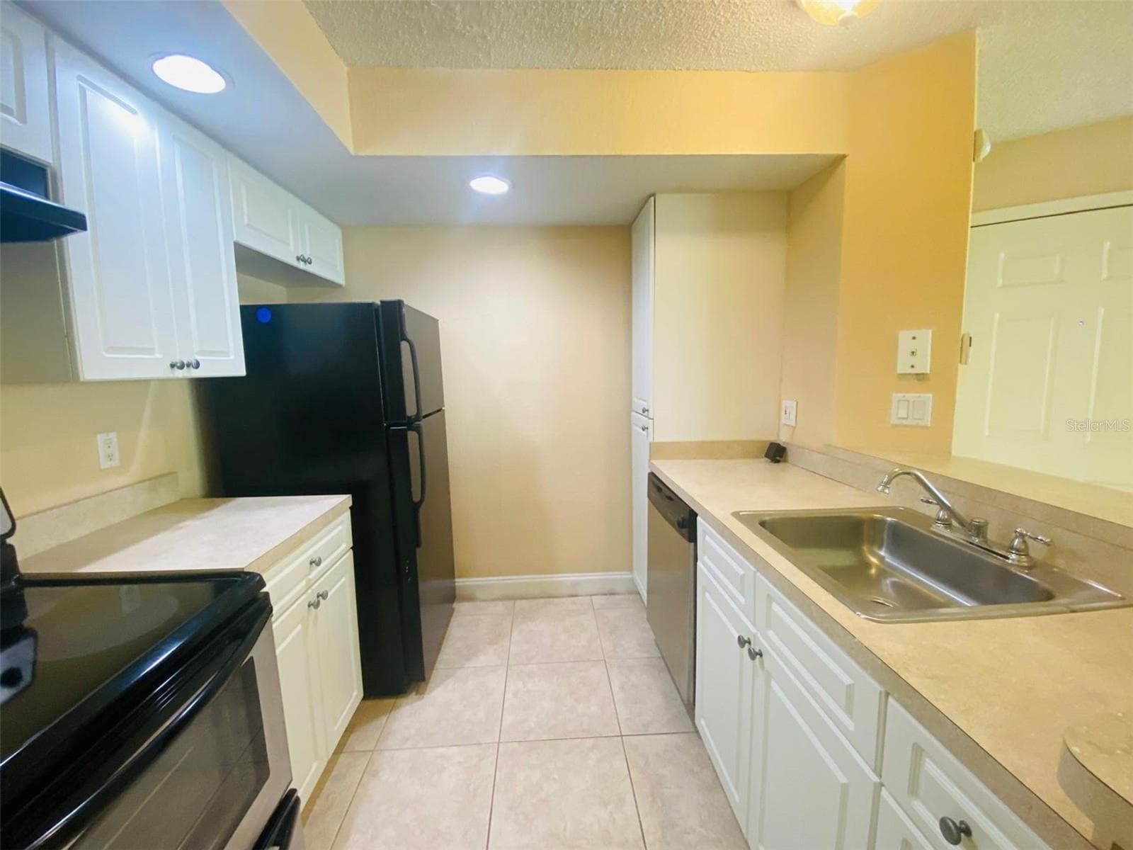 Condominium at 5773 GATLIN AVE #616, ORLANDO, photo 7 of 25