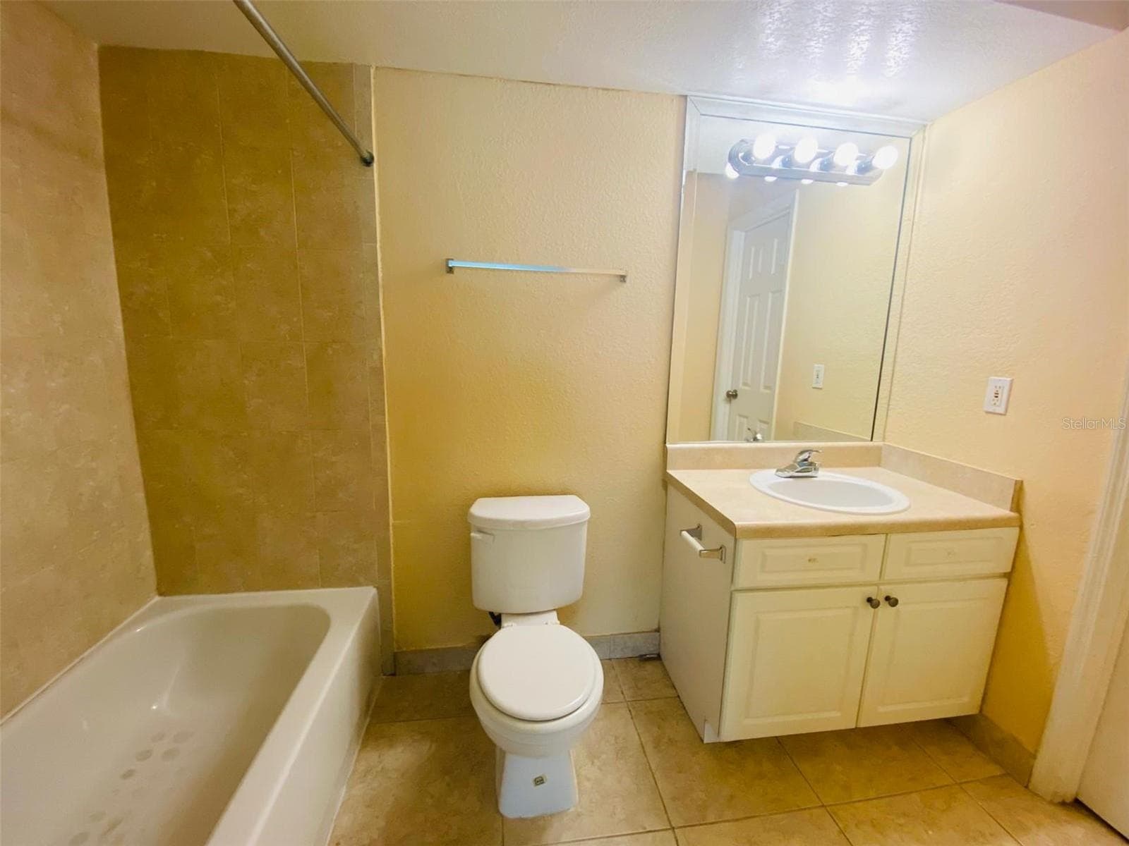 Condominium at 5773 GATLIN AVE #616, ORLANDO, photo 13 of 25