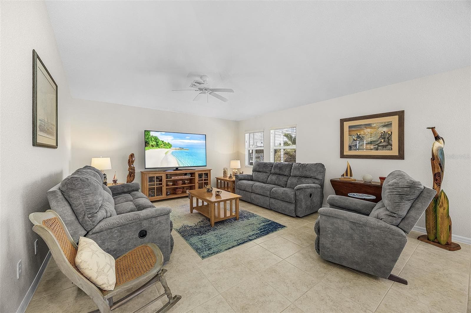 Livingroom - 430 NW 39TH AVE, CAPE CORAL