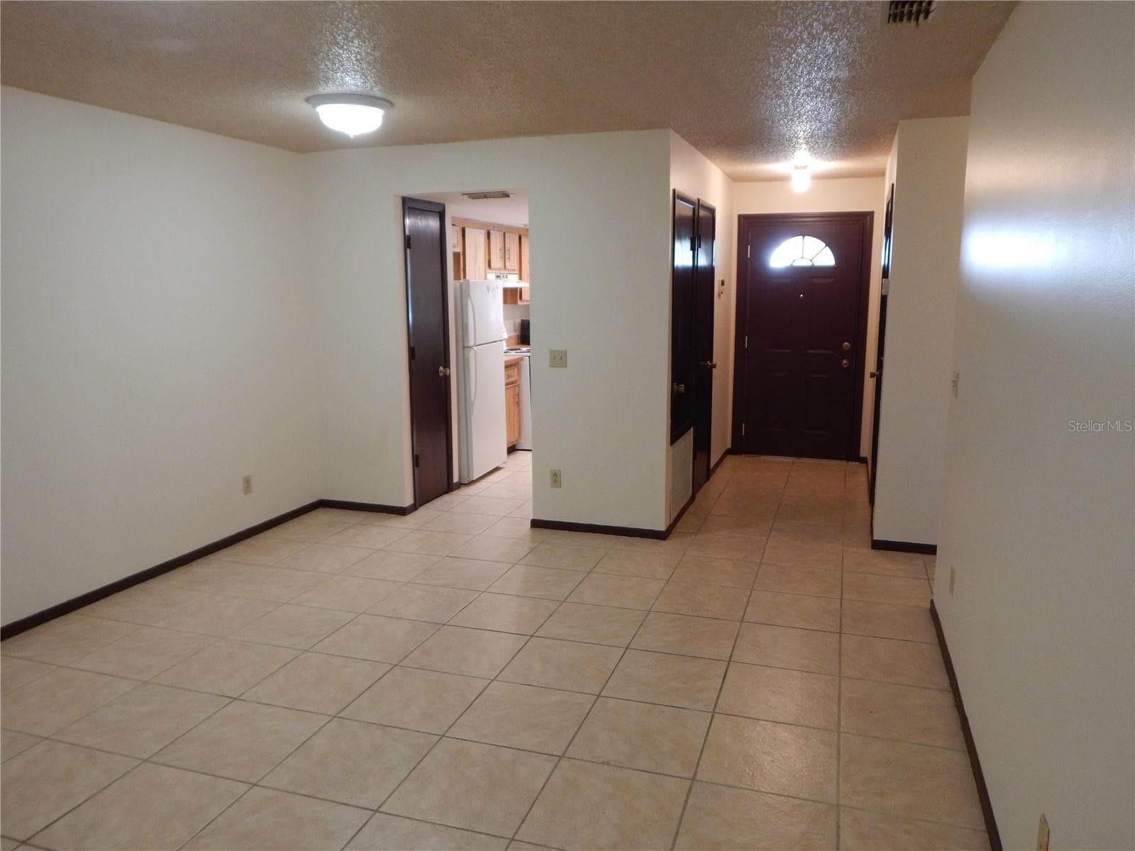 Single Family Residence at 2505 CORAL AVE, KISSIMMEE, photo 2 of 28