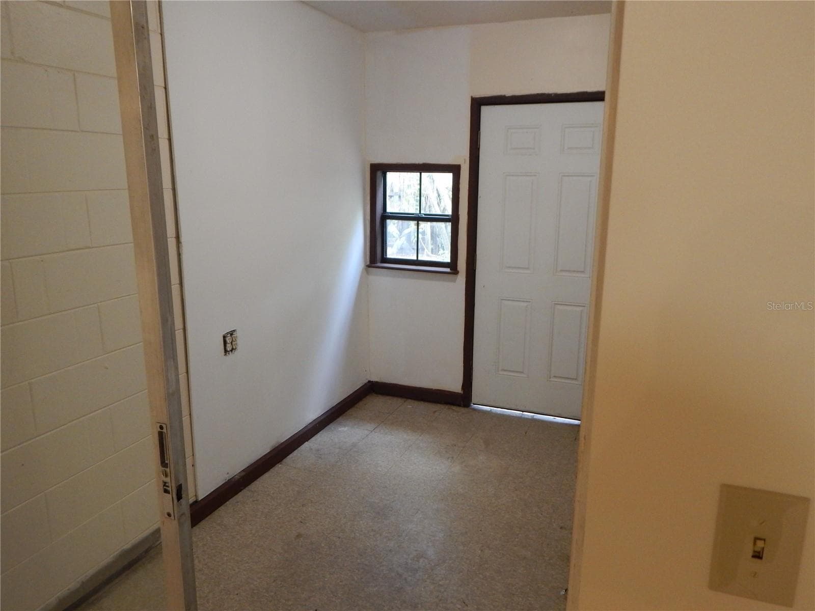 Single Family Residence at 2505 CORAL AVE, KISSIMMEE, photo 17 of 28