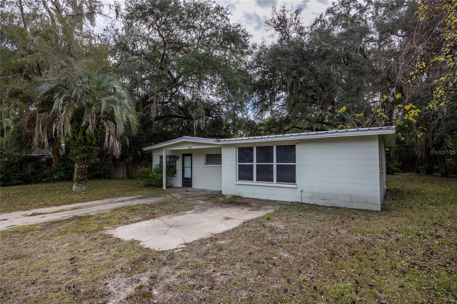 Single Family Residence at 1503 SE 28TH PL, GAINESVILLE, photo 3 of 25