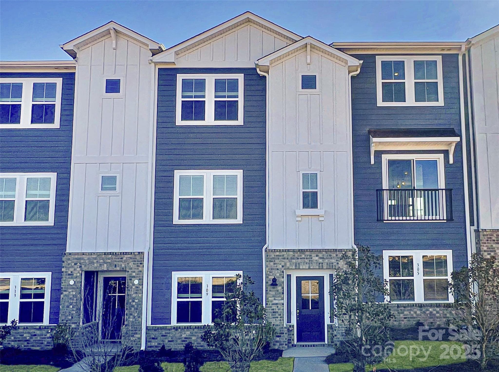 309 Golden Maple Court