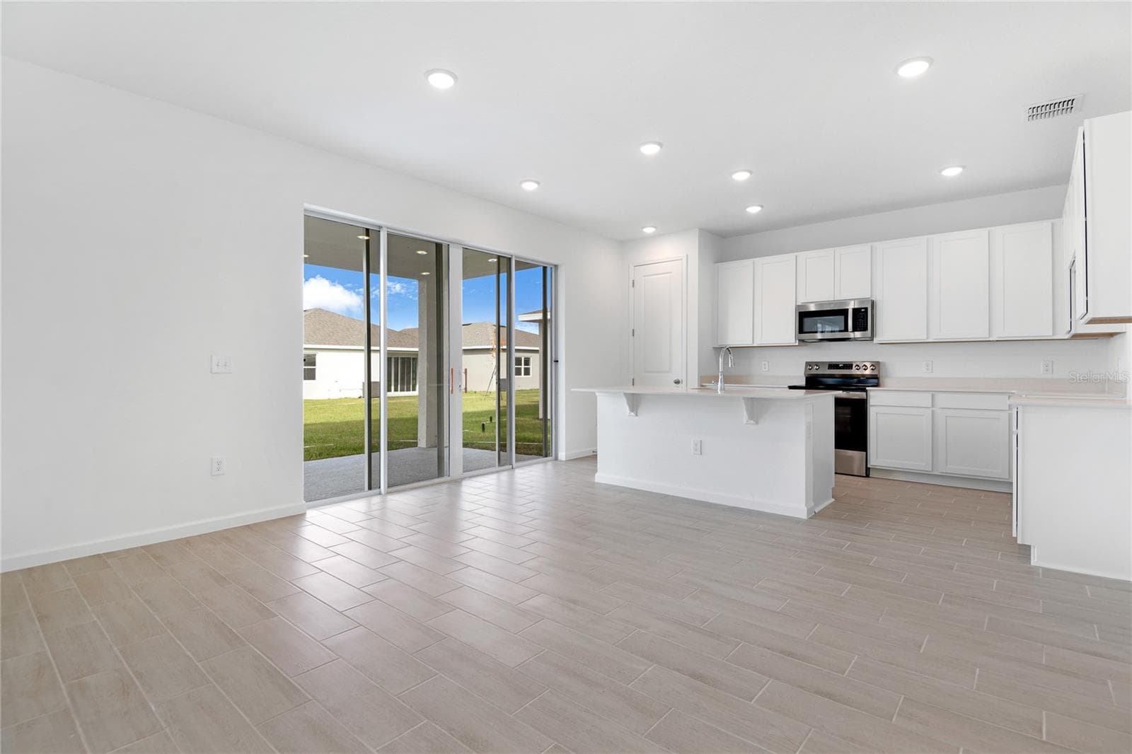 Single Family Residence at 5331 MICKEY AVE, LAKE WALES, photo 6 of 21