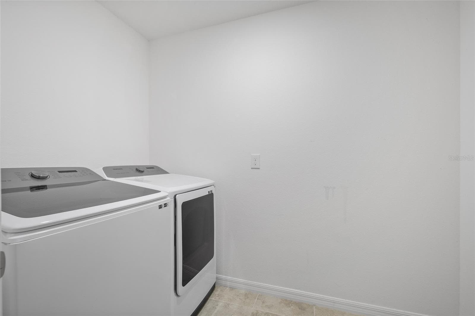 Single Family Residence at 2151 NW 248TH WAY, NEWBERRY, photo 31 of 36