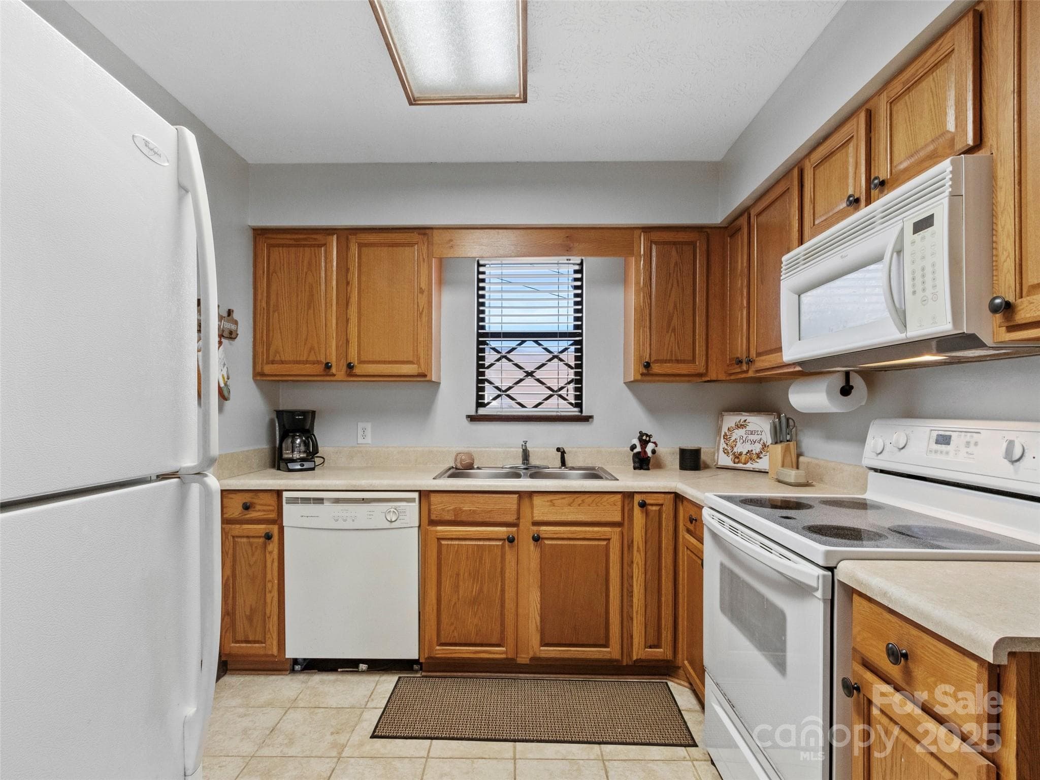 Condominium at 383 Overlook Drive, Burnsville, photo 22 of 42