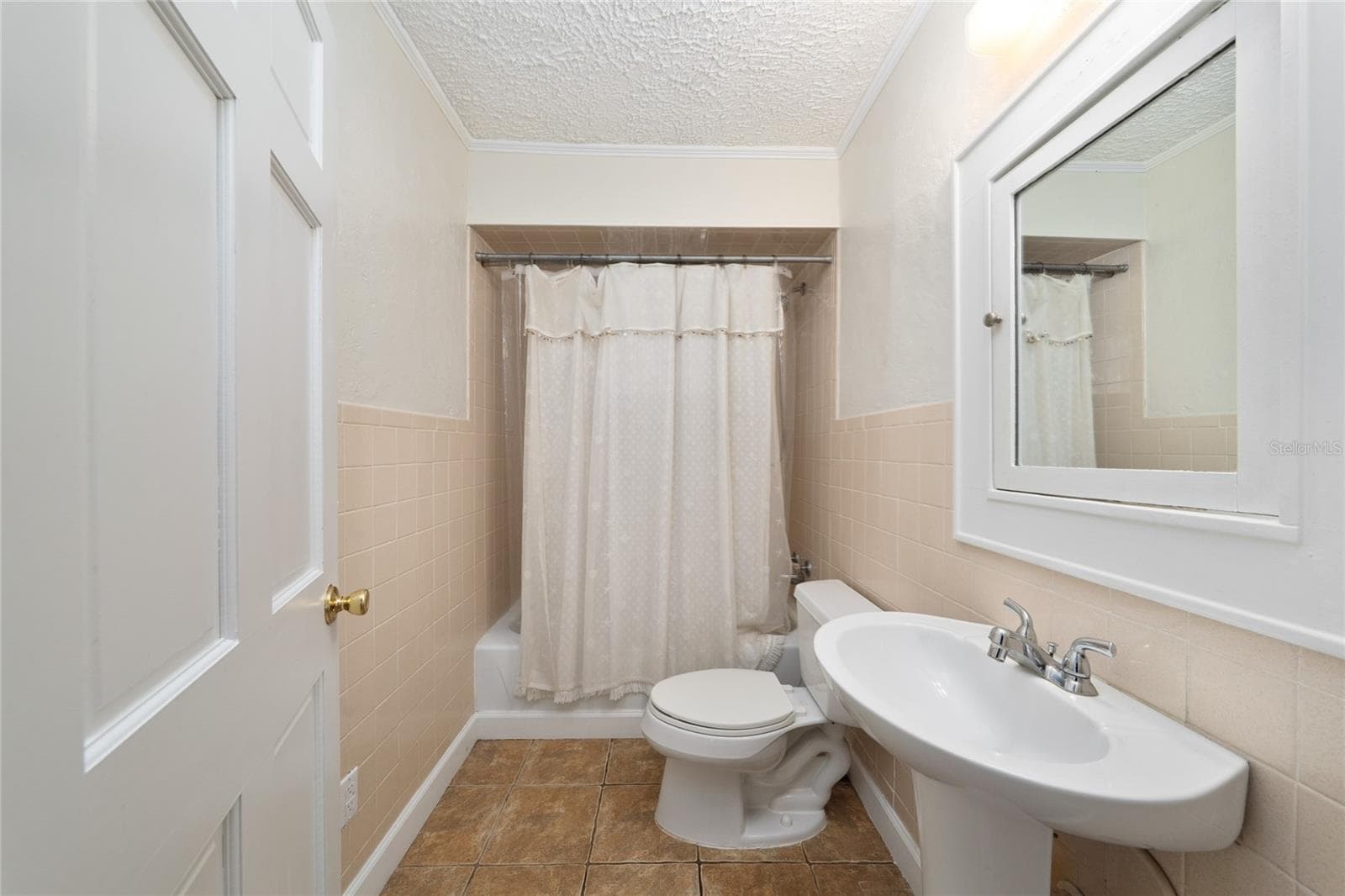 Single Family Residence at 511 GLENDALE ST, LAKELAND, photo 25 of 38