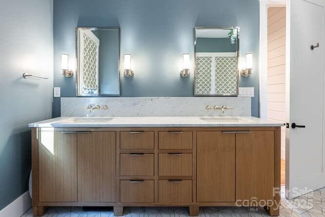 Single Family Residence at Sylva, photo 23 of 48