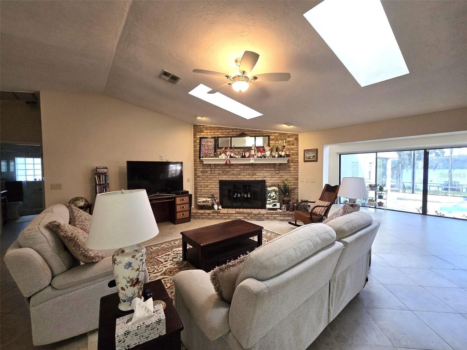 Single Family Residence at 6121 S SUNWAY PT, FLORAL CITY, photo 24 of 88