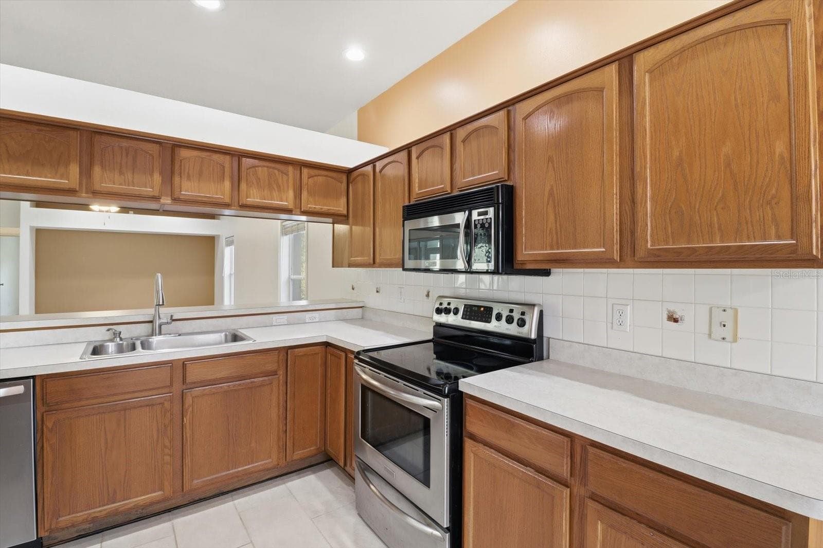 Tiled Backsplash - 6301 W GLYNBORNE LOOP, CRYSTAL RIVER