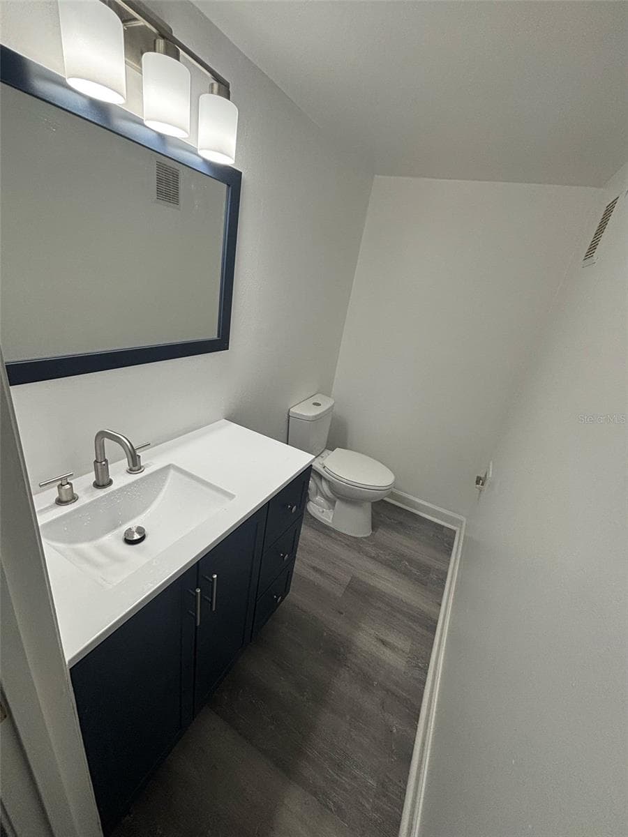 Condominium at 5930 VILLAGE CIR #GE, ORLANDO, photo 8 of 18