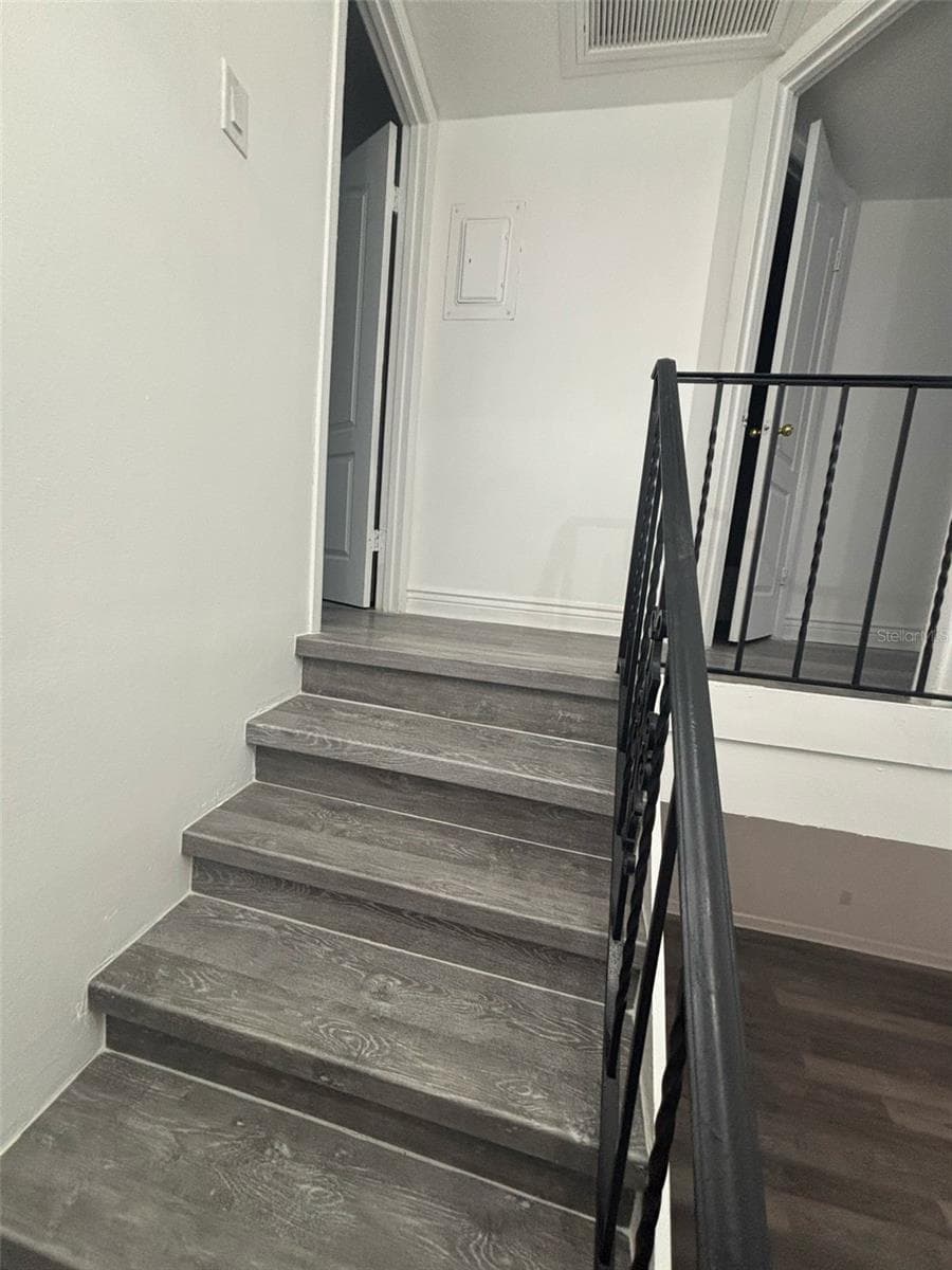 Condominium at 5930 VILLAGE CIR #GE, ORLANDO, photo 10 of 18