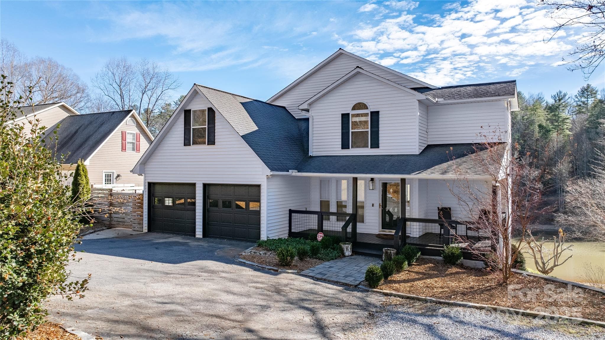Single Family Residence at 968 Plantation Drive, Marion, photo 2 of 33
