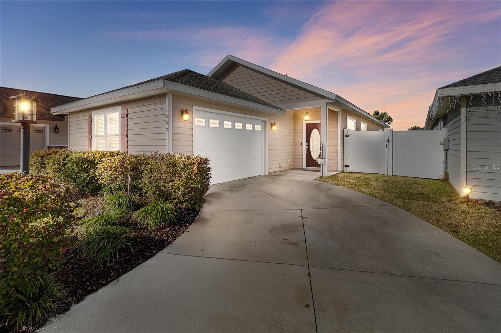 Single Family Residence at 1852 SW 246TH DR, NEWBERRY, photo 2 of 31