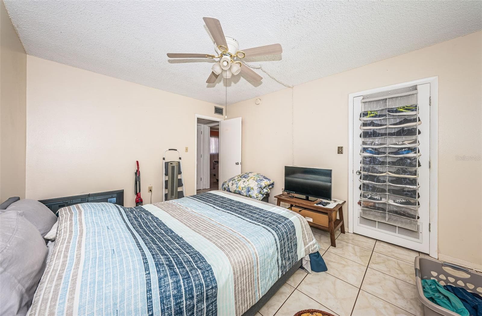 Condominium at 2001 GREENBRIAR BLVD #6, CLEARWATER, photo 13 of 30