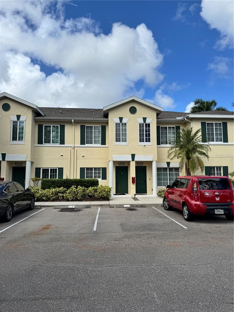 Townhouse at 335 CAPE HARBOUR LOOP #105, BRADENTON, photo 2 of 30