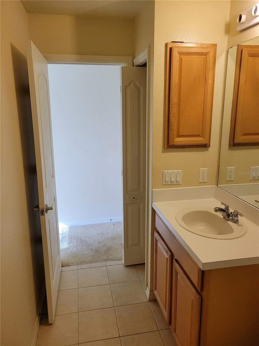 Townhouse at 335 CAPE HARBOUR LOOP #105, BRADENTON, photo 20 of 30