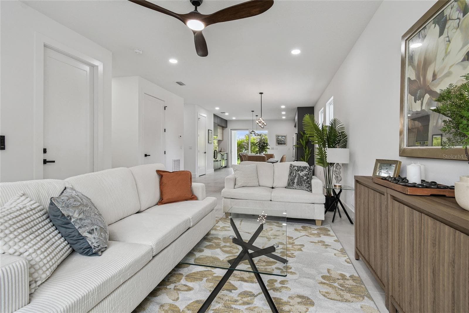 Single Family Residence at 5406 N PERSHING PL, TAMPA, photo 11 of 69