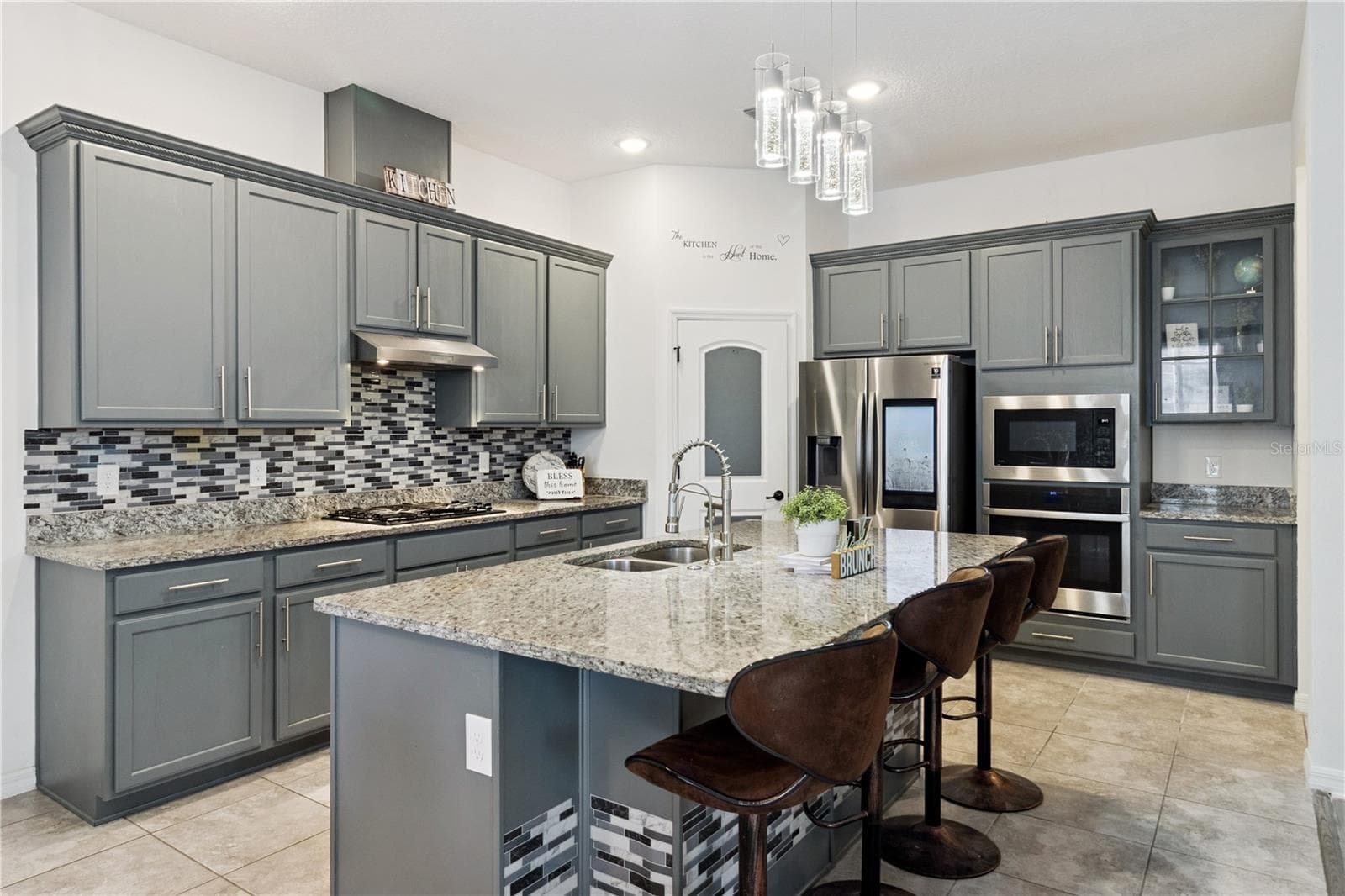 Single Family Residence at 2264 EMERALD SPRINGS DR, APOPKA, photo 4 of 25
