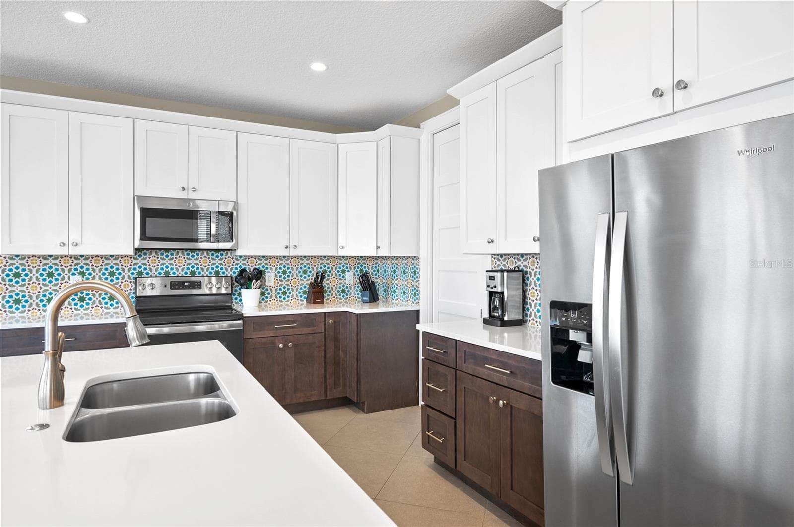 Single Family Residence at 2201 AVENUE C, BRADENTON BEACH, photo 10 of 68