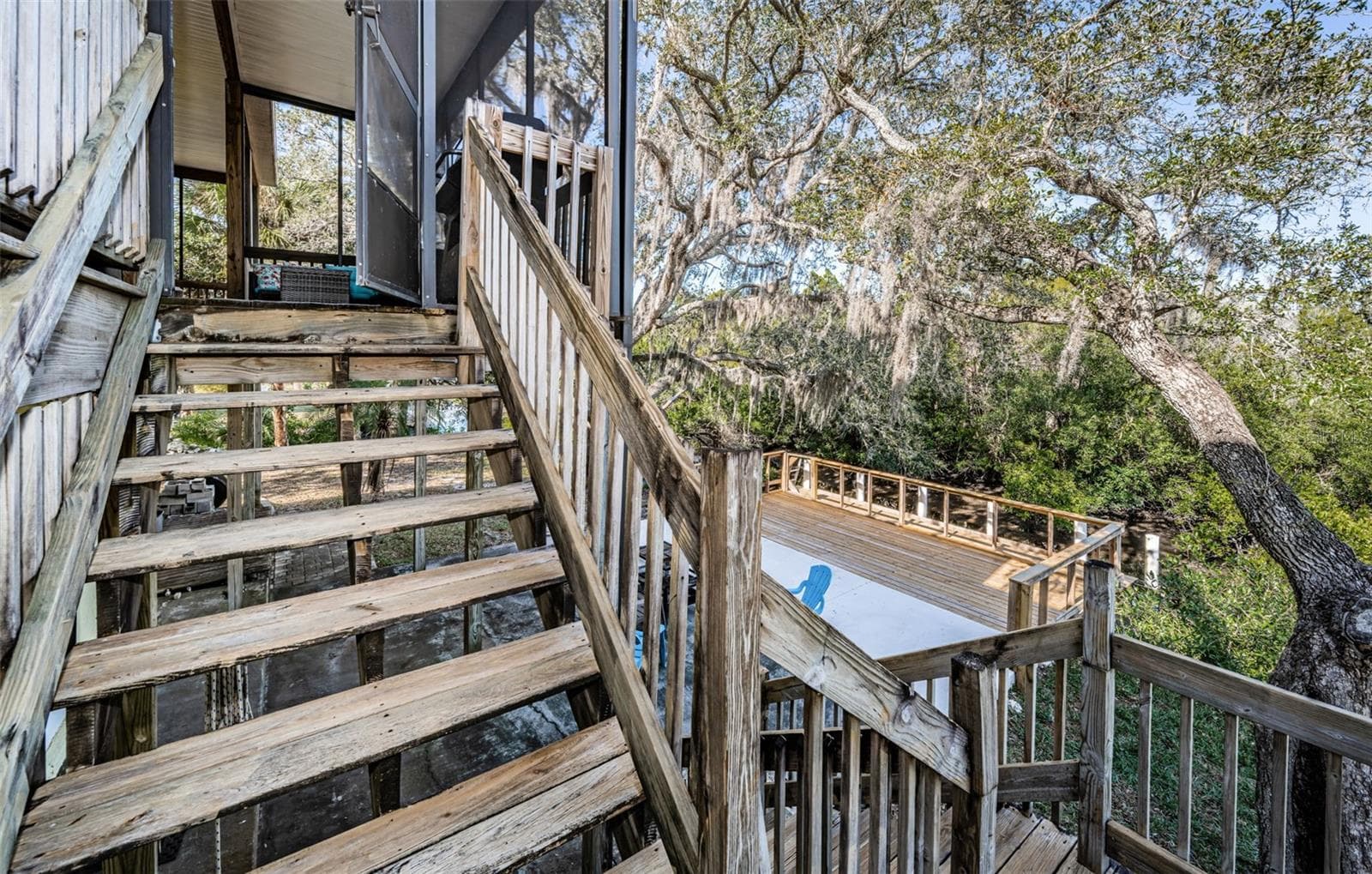 5127 Bay Blvd Port Richey Waterfront Home Back Stairs To Back Yard - 5127 BAY BLVD, PORT RICHEY