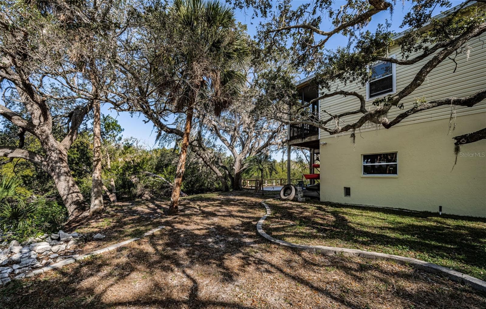 5127 Bay Blvd Port Richey Waterfront Home West Side Yard - 5127 BAY BLVD, PORT RICHEY