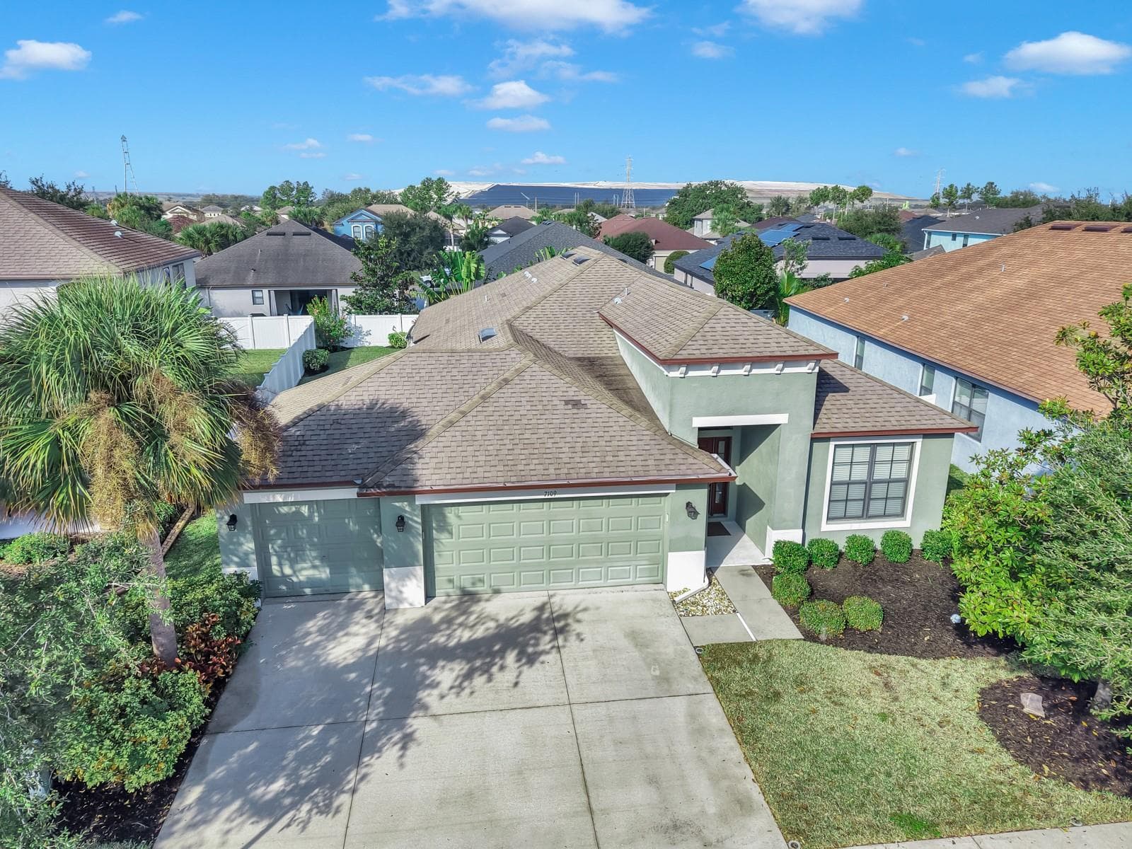 Single Family Residence at 7109 SPINDLE TREE LN, RIVERVIEW, photo 3 of 42