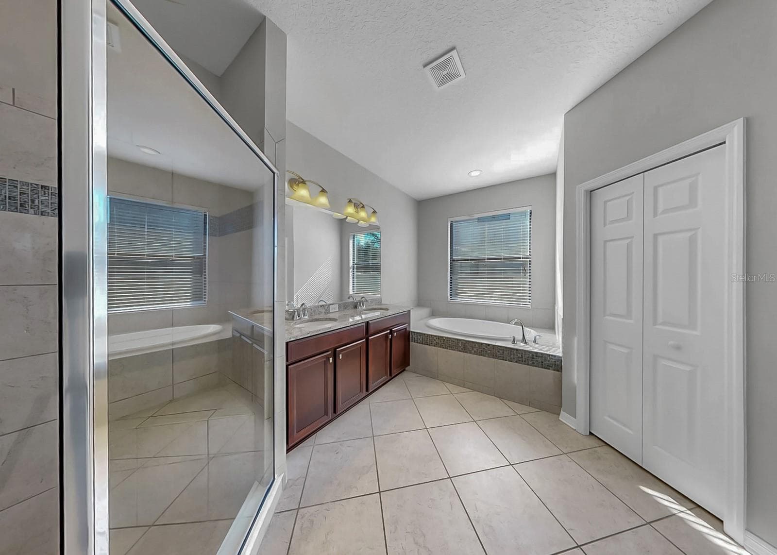 Master Bathroom - 7109 SPINDLE TREE LN, RIVERVIEW