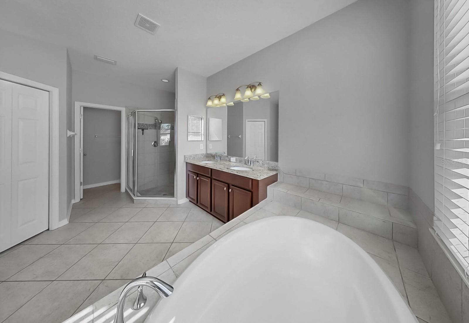 Master Bathroom - 7109 SPINDLE TREE LN, RIVERVIEW