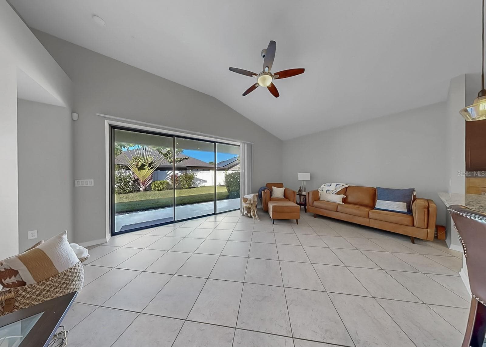 Living Room - 7109 SPINDLE TREE LN, RIVERVIEW