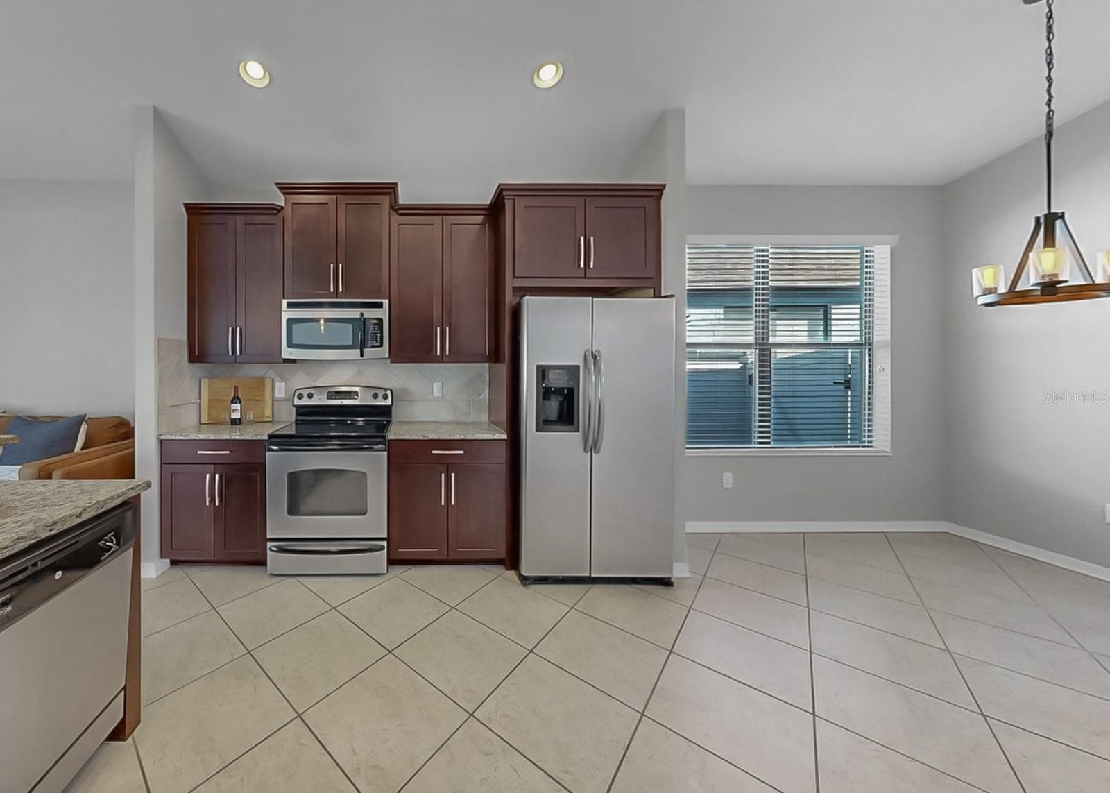 Kitchen - 7109 SPINDLE TREE LN, RIVERVIEW