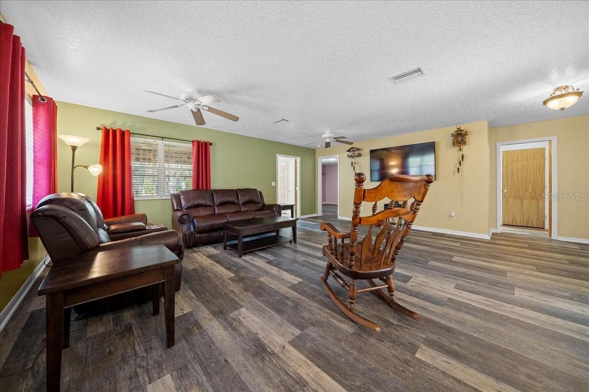 Single Family Residence at 12575 W FOSS GROVES PATH, INGLIS, photo 7 of 39