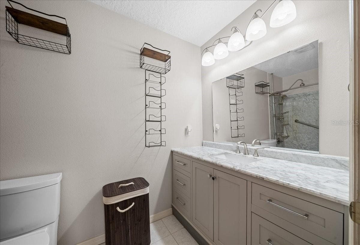 Guest Bath - 12575 W FOSS GROVES PATH, INGLIS