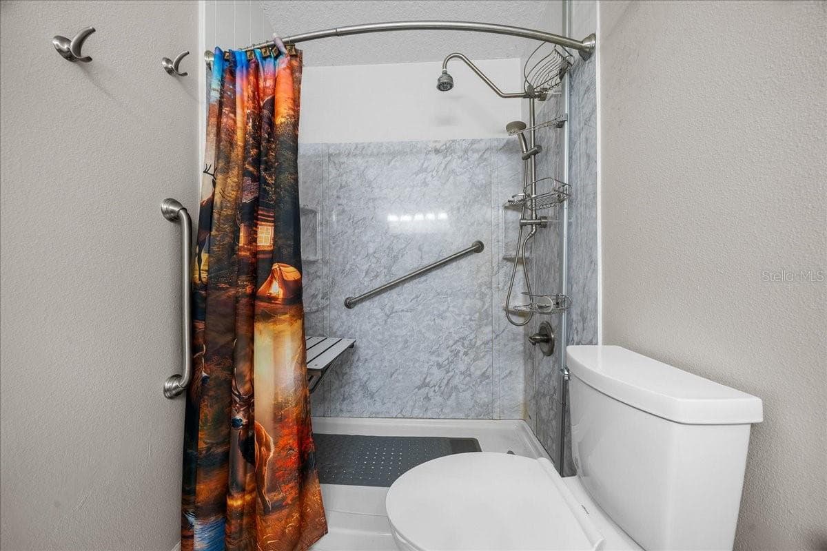 Guest Bath - 12575 W FOSS GROVES PATH, INGLIS
