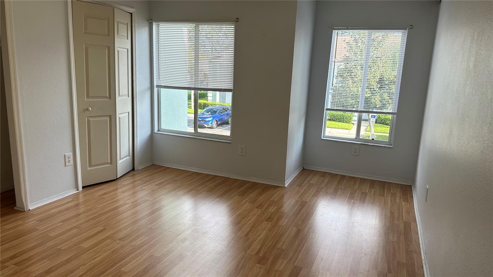 Townhouse at 2030 FLUORSHIRE DR, BRANDON, photo 6 of 13