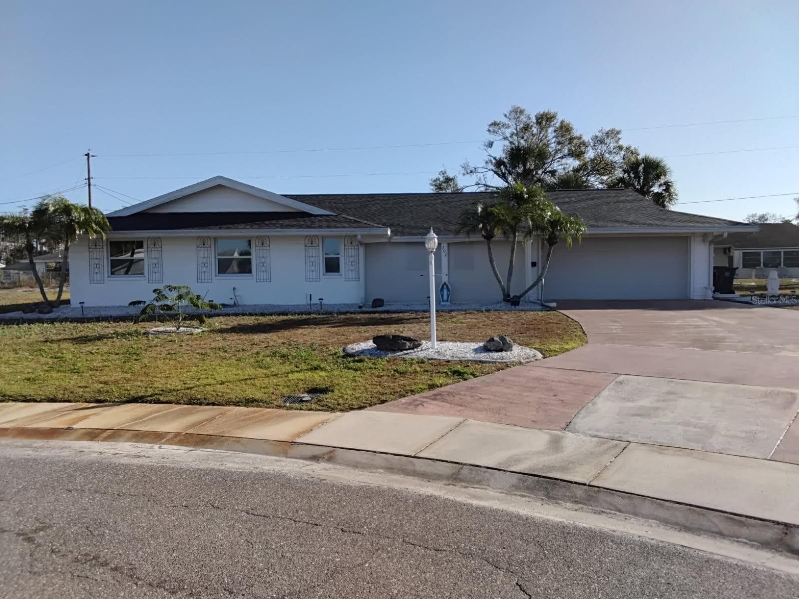 702 CYPRESS PL