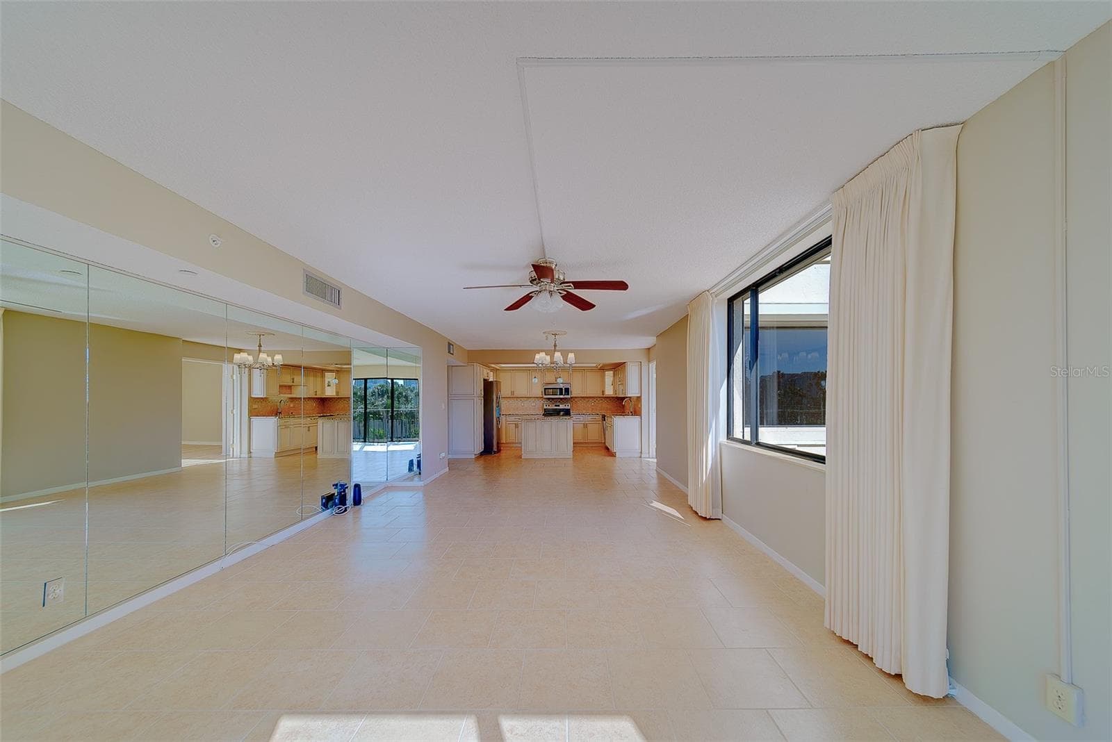 Open Space of Living Area - 1480 GULF BLVD #201, CLEARWATER BEACH
