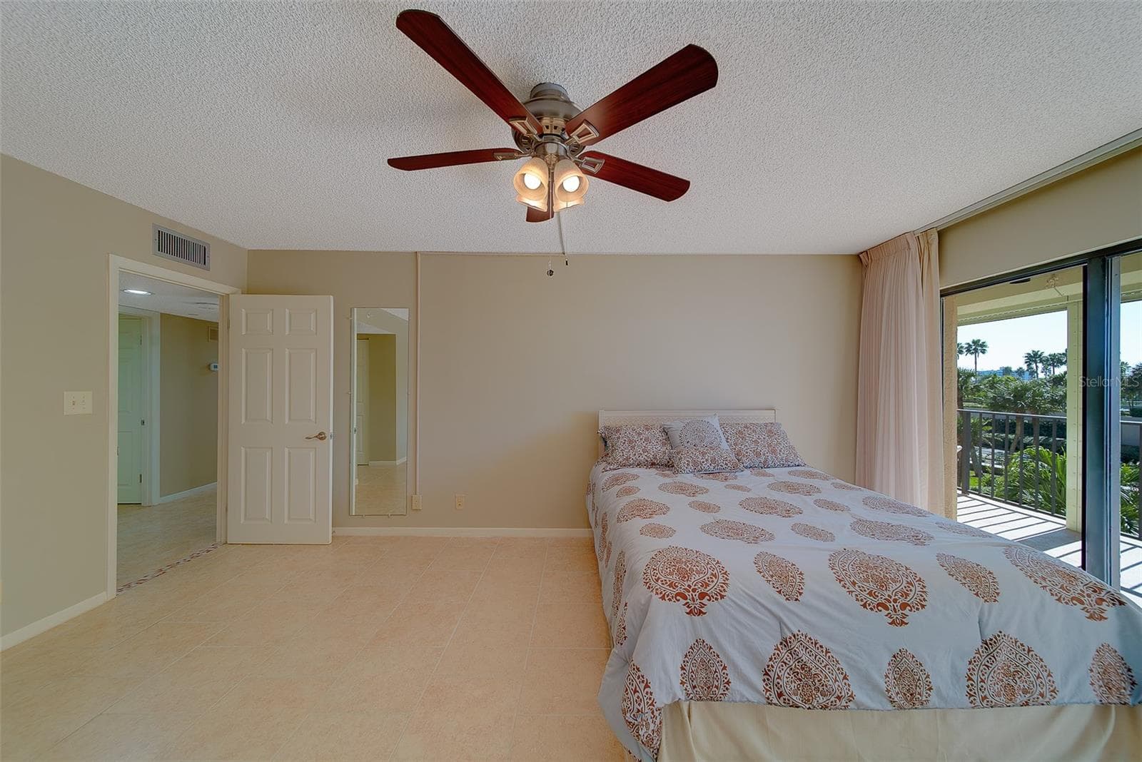 Ceiling fans in all areas of condo - 1480 GULF BLVD #201, CLEARWATER BEACH