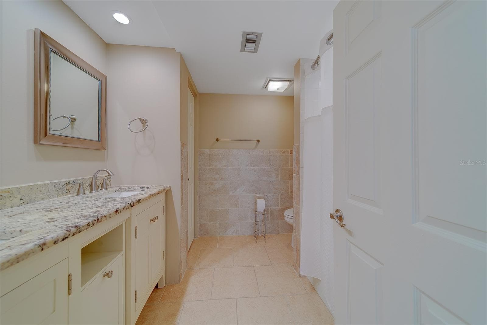 Master Bathroom beautifully designed - 1480 GULF BLVD #201, CLEARWATER BEACH