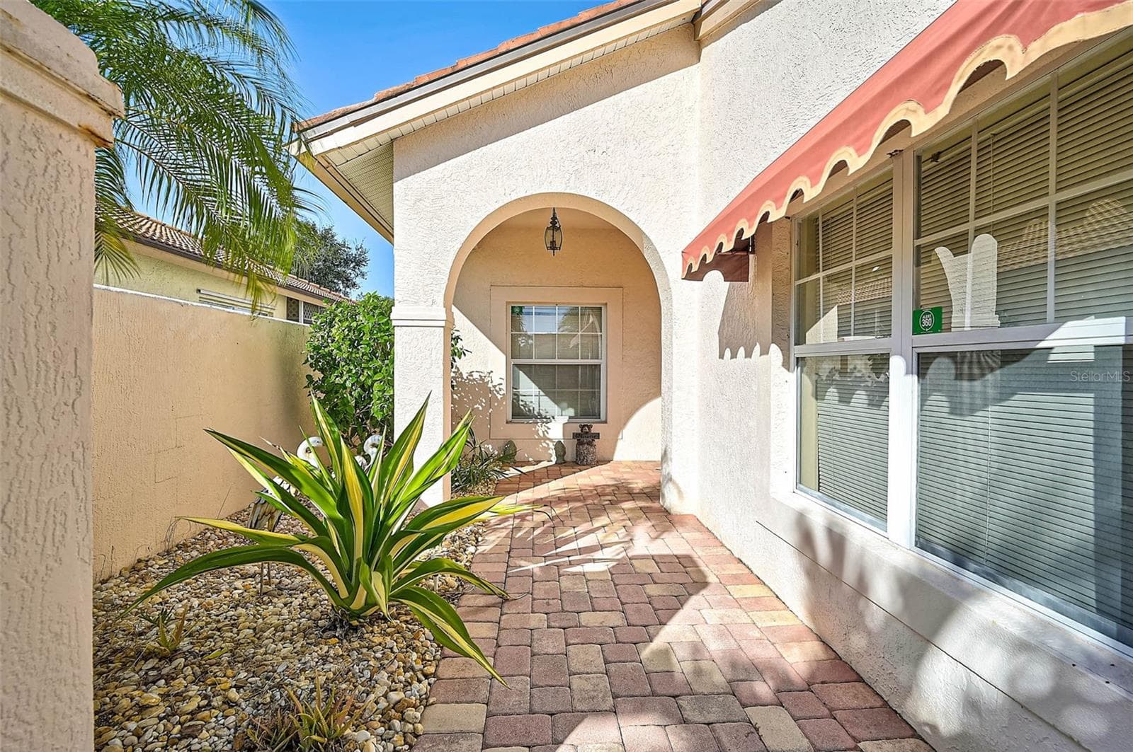 Single Family Residence at 4041 MURFIELD DR E, BRADENTON, photo 3 of 45