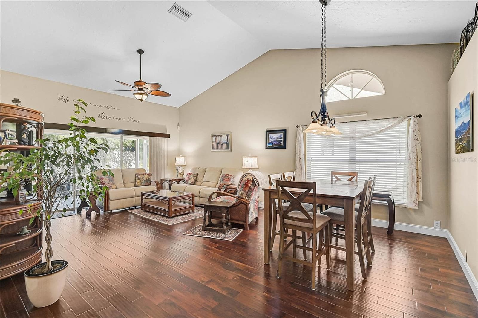 Single Family Residence at 4041 MURFIELD DR E, BRADENTON, photo 4 of 45