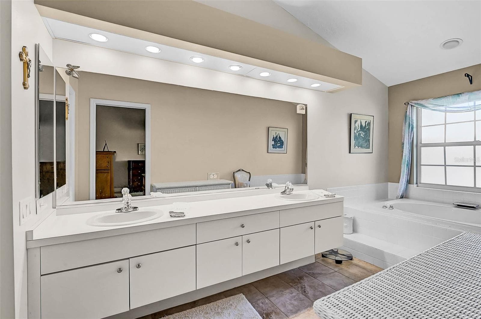Primary Bathroom - 4041 MURFIELD DR E, BRADENTON