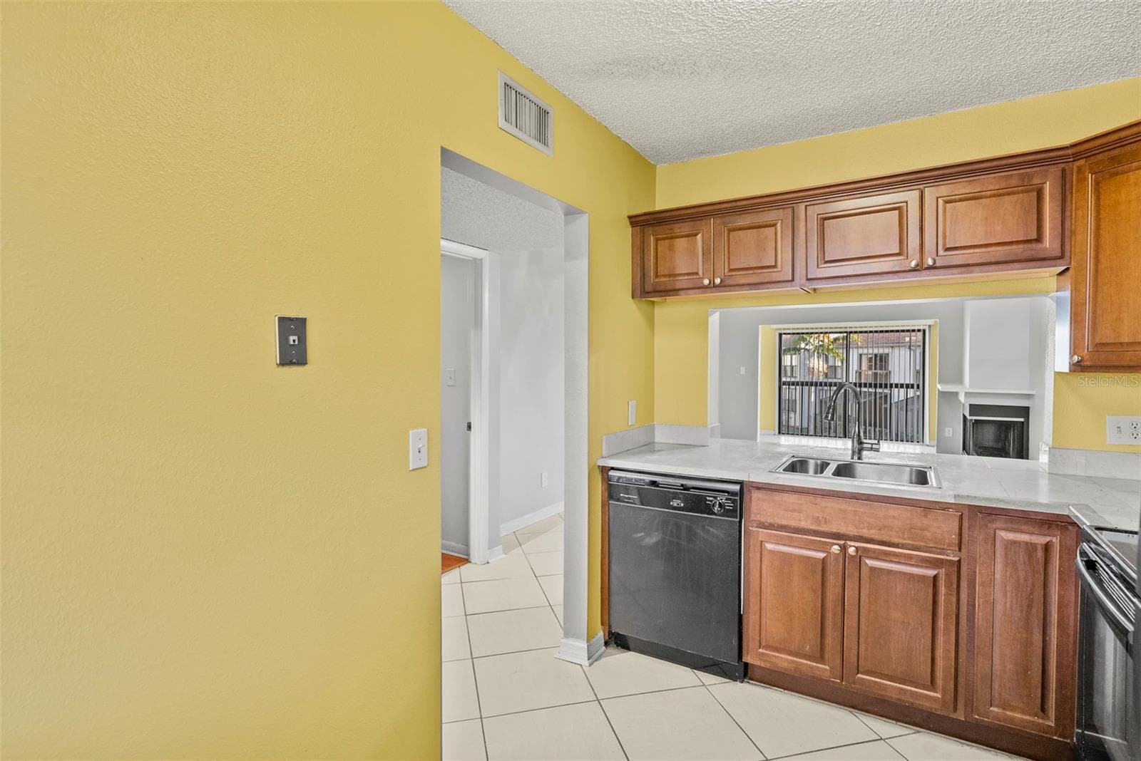 Condominium at 1918 PELICAN LANDING BLVD #1125, CLEARWATER, photo 14 of 36