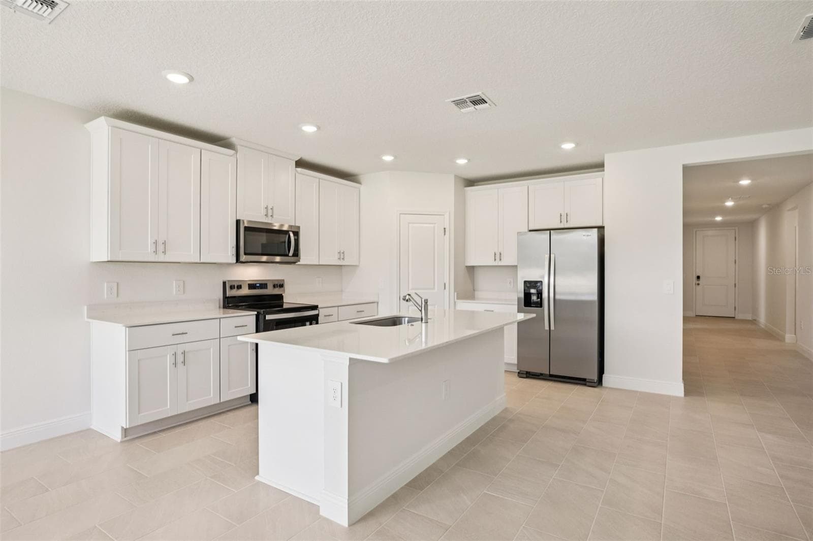 Single Family Residence at 855 SUNSHOWER DR, LADY LAKE, photo 16 of 43