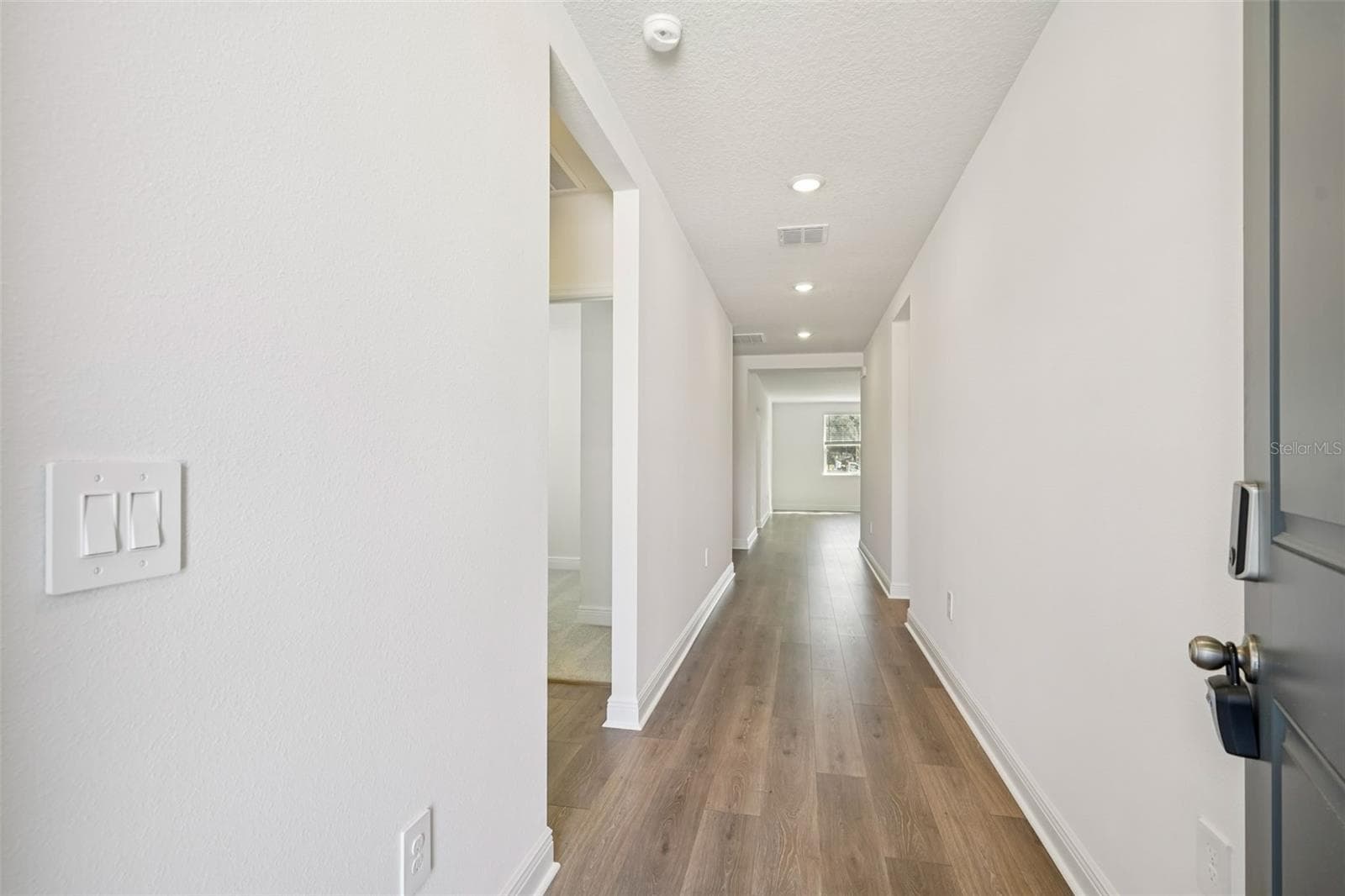Single Family Residence at 851 SUNSHOWER DR, LADY LAKE, photo 6 of 31