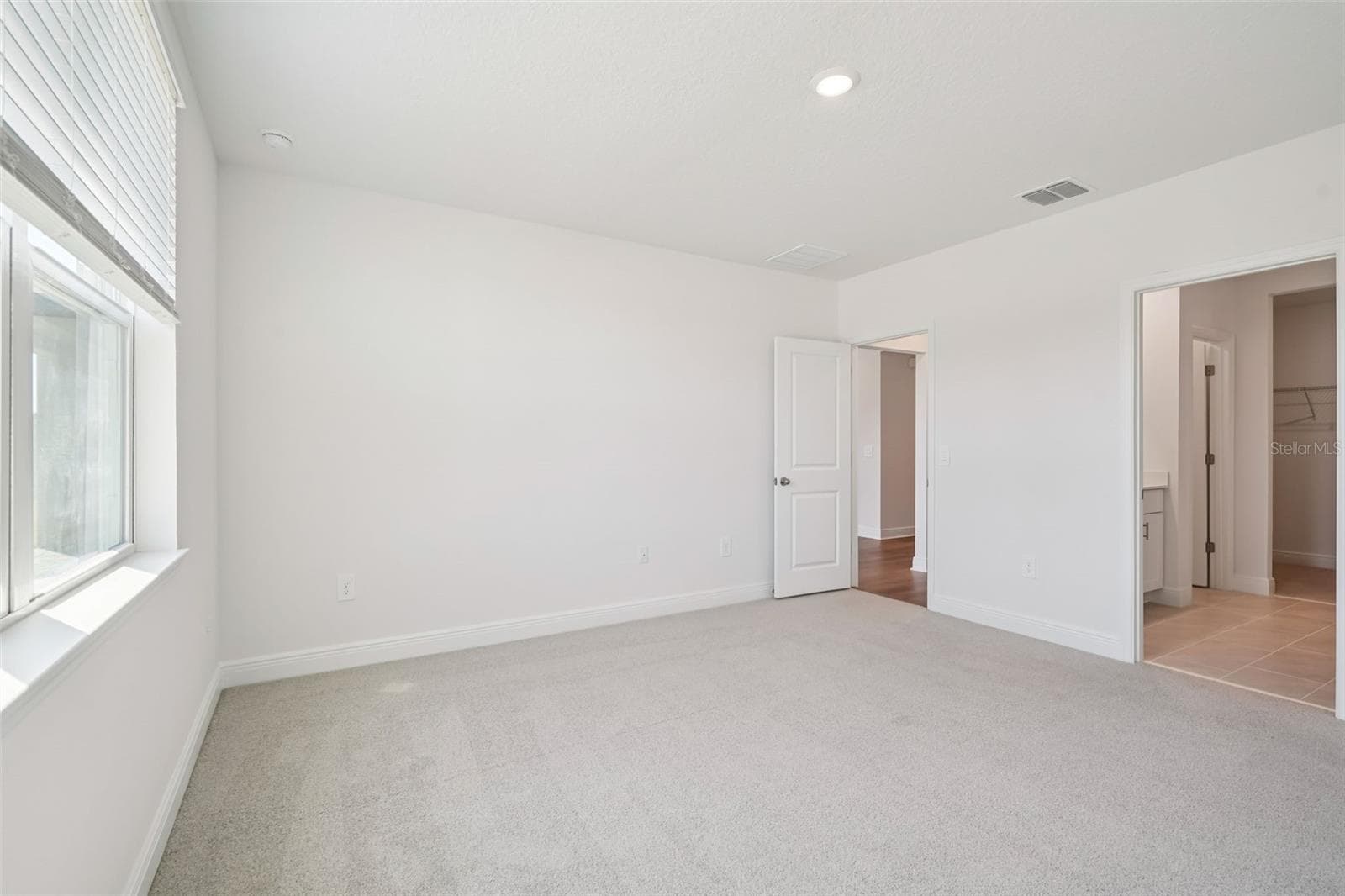 Single Family Residence at 851 SUNSHOWER DR, LADY LAKE, photo 24 of 31