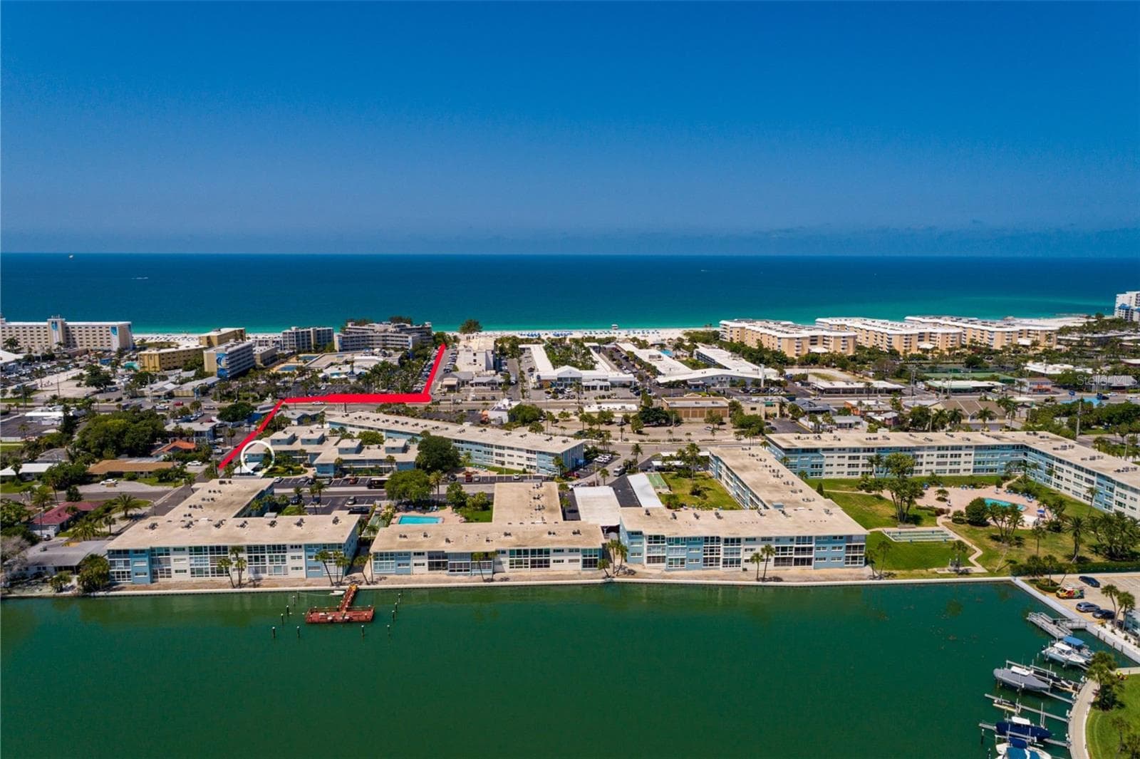 Unit 6 & short walk to the beach on the Gulf of Mexico. - 6000 2ND ST E #6, ST PETE BEACH