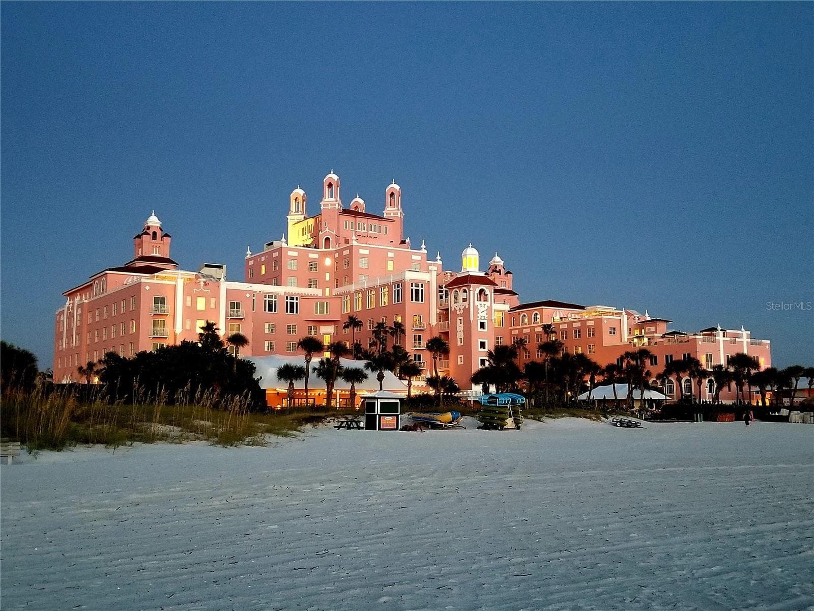 Iconic Don Cesar Hotel on St Pete Beach. - 6000 2ND ST E #6, ST PETE BEACH
