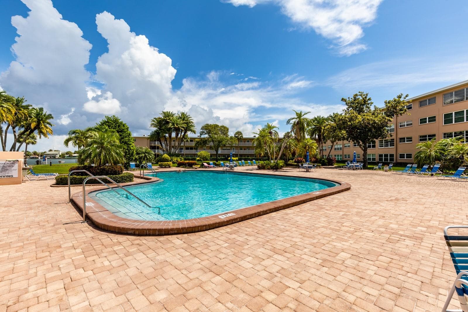 .North pool (heated) w/large sun deck. - 6000 2ND ST E #6, ST PETE BEACH